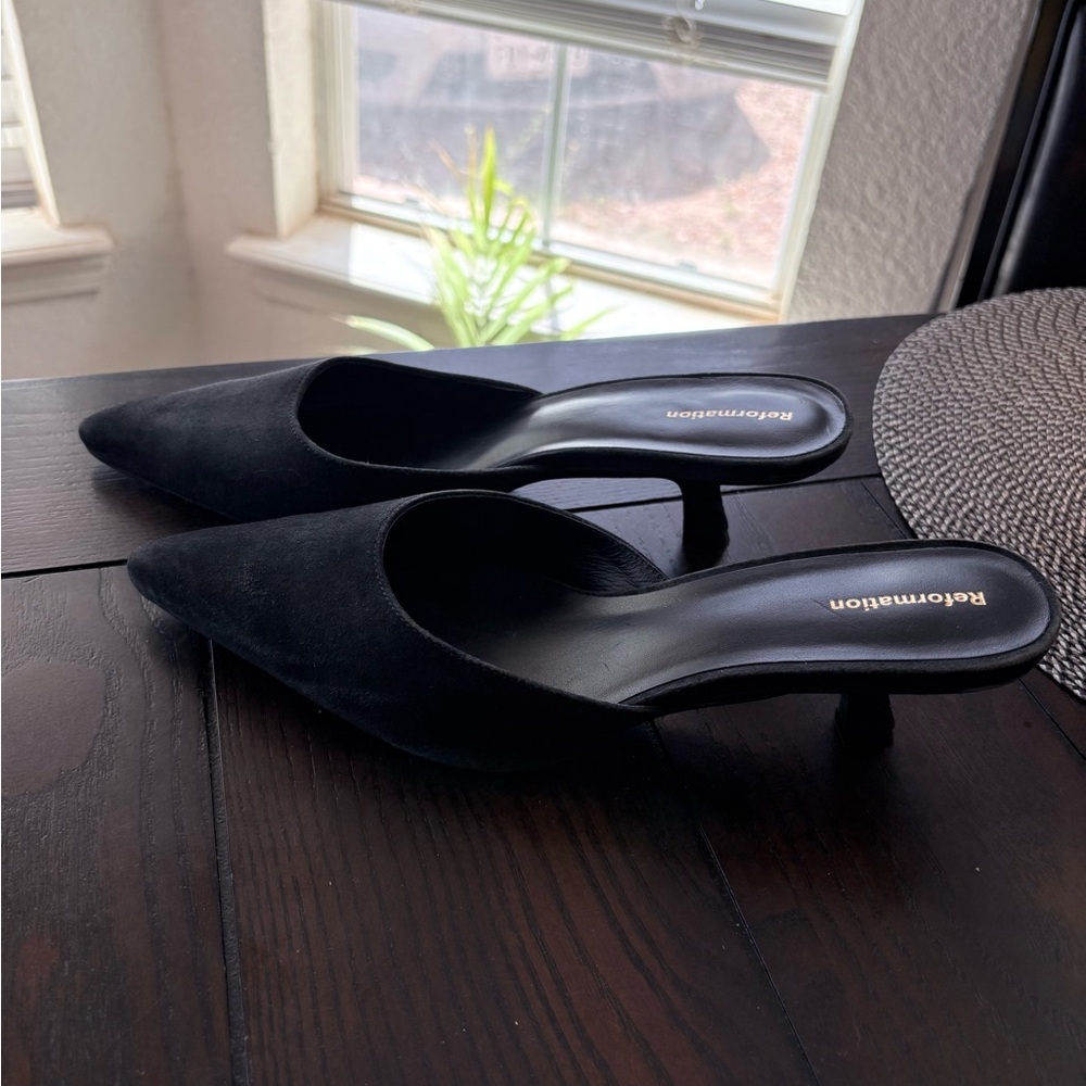 Reformation Black Suede Wilda Kitten Mule - Picture 4 of 9